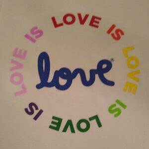 LOVE, Pride T-Shirt